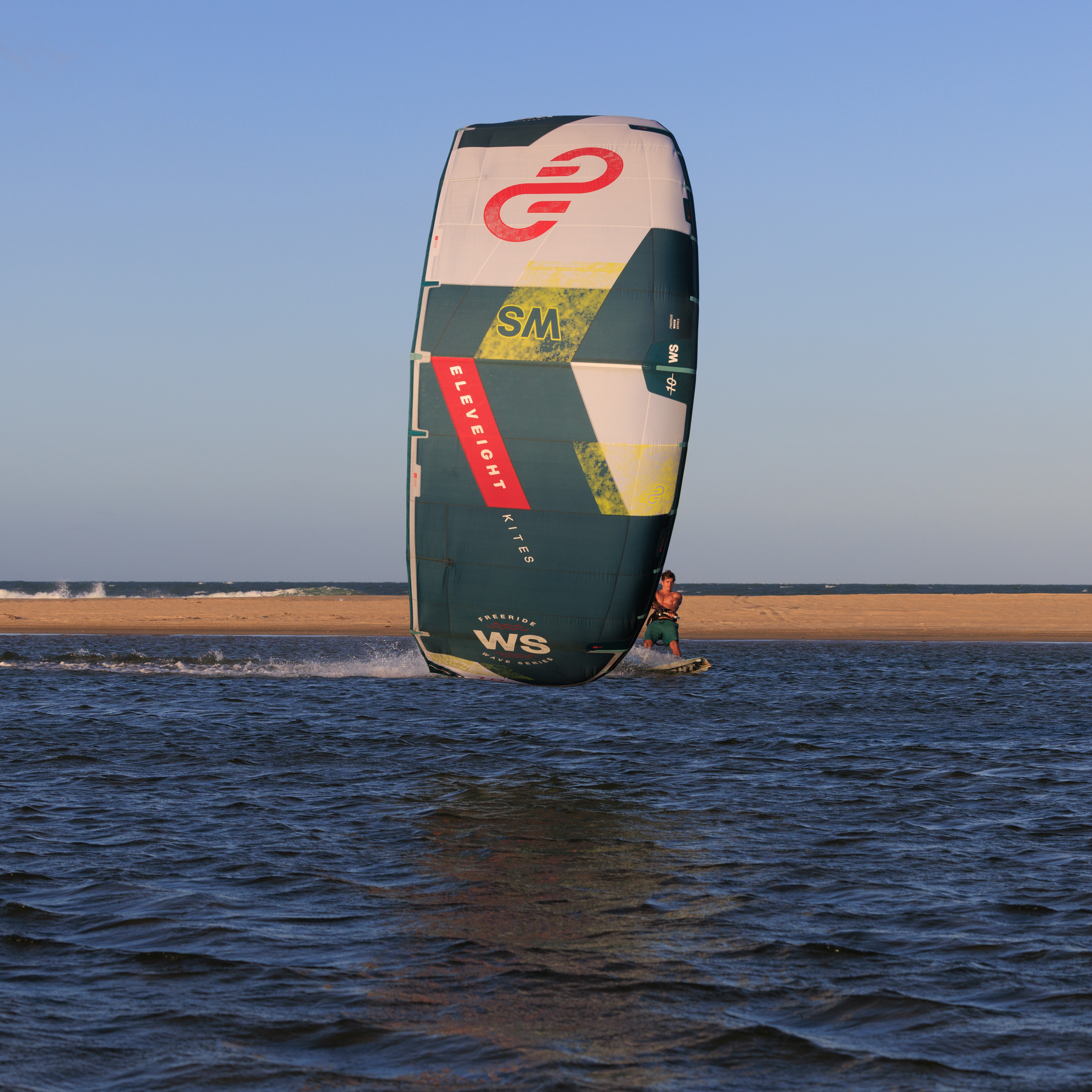 AILE DE KITESURF ELEVEIGHT WS V8